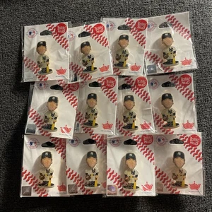 NY New York Yankees bobblehead player pin Lot 12 bobbing head Hideki Matsui MLB - Picture 1 of 3