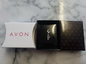 Avon Initialen Charm P Geschenk - Verpackt - Bild 1 von 1