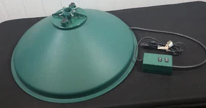 VTG EZ Rotating Christmas Tree Stand Rotates Spins 360* 2 Light Outlets 23" Base - Picture 1 of 9