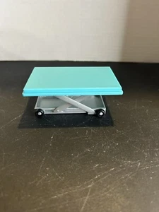 BREYER Ersatz Pferd Gurnie verletzt Teil Spielzeug Tier Spielen Trage Verwundet - Bild 1 von 9