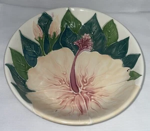 Banana Patch Studio Kauai Hawaii Hibiscus Flower & Green Leaves Bowl 1 1/2 inch - Picture 1 of 8