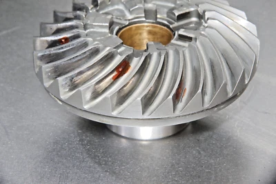 Evinrude E Tec M2 Magnum 2 engranaje delantero y marcha atrás Foto 1 de 4