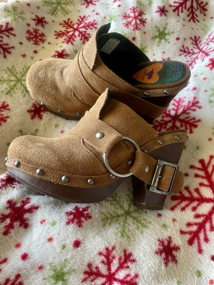 Zapatos con plataforma zueco de gamuza, marca Rocket Dog, talla 7 Foto 1 de 4