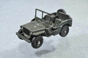 BG853 Dinky Toys France #80B Jeep Willys Militaire - épave E/- - Imagen 1 de 3