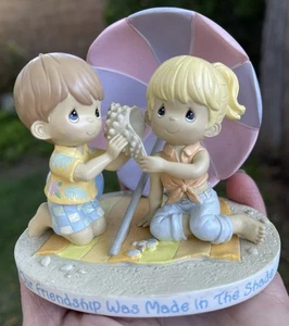 PRECIOUS MOMENTS Our friendship Was Made In The Shade Seashell Beach No 0561 - Picture 1 of 12