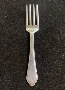 Lunt Sterling Silver William and Mary Baby Fork 4" 1921 16.1g - Picture 1 of 8