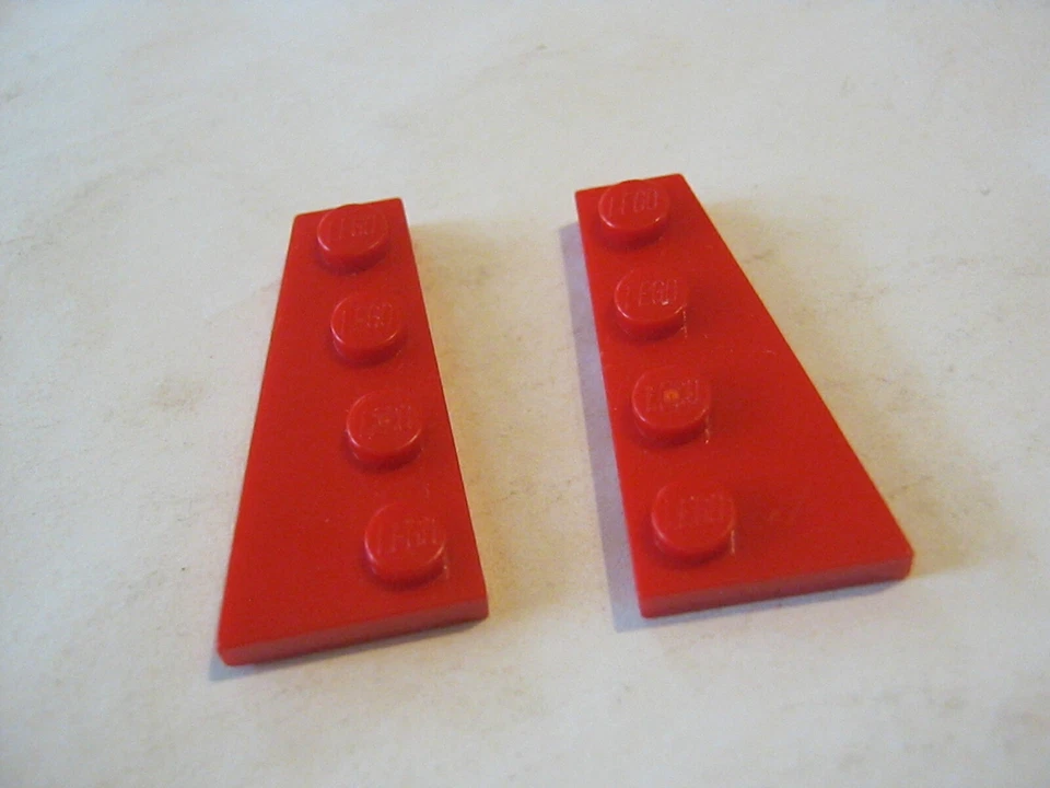 Lego 1 Set L/R Red 2x4 Wedge Wing Plates, 41769, 41770 (028-333) - Image 1 of 1