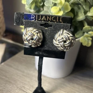Designer Inspired Silvertone Basket Weave Button Earrings Pierced 1" diameter - Picture 1 of 7