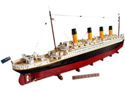 Titanic Building Blocks MOC Toy Set - 9090pcs - Fast Free Shipping - Image 1 of 4