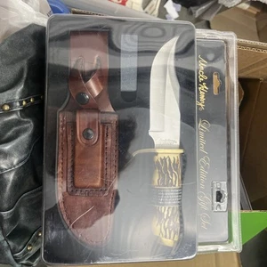 Schrade Uncle Henry 171UH 2014 Limited Edition Gift Set, Sealed Package with Tin - Picture 1 of 2