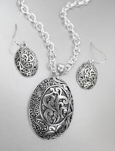 CLASSIC Designer Silver Antique Filigree Oval Pendant Necklace Earrings Set