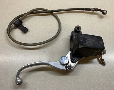 Cilindro maestro de freno delantero Suzuki GS500E “92” Foto 1 de 3