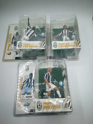 PLAYWELL STARS SPORT FOOTBALL JUVENTUS 3 ACTION FIGURE THURAM NEDVED ZAMBROTTA - Immagine 1 di 2