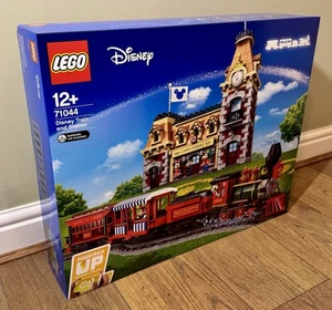 LEGO 71044 TREN Y ESTACIÓN DISNEY TREN DISNEYLAND - JUEGO SELLADO NUEVO - Imagen 1 de 10