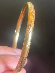 BRACCIALE VINTAGE ORO GIALLO MASSICCIO 18K INTAGLIATO A MANO FOGLIA/PIUMA/FIORE 6g - Foto 1 di 20