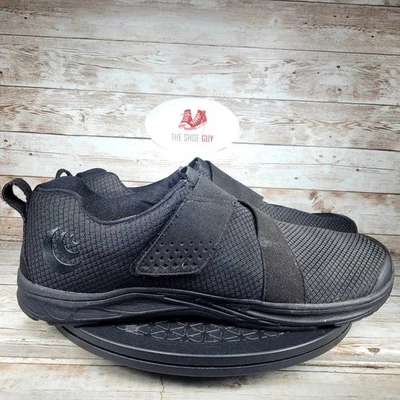 Topo Athletic Cor Men's size 15 Black Running Shoes - Image 1 of 4