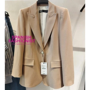 ZARA WOMAN SS25 TAUPE BROWN FITTED SHOULDER PAD BLAZER ALL SIZES 2128/555 - Picture 1 of 3