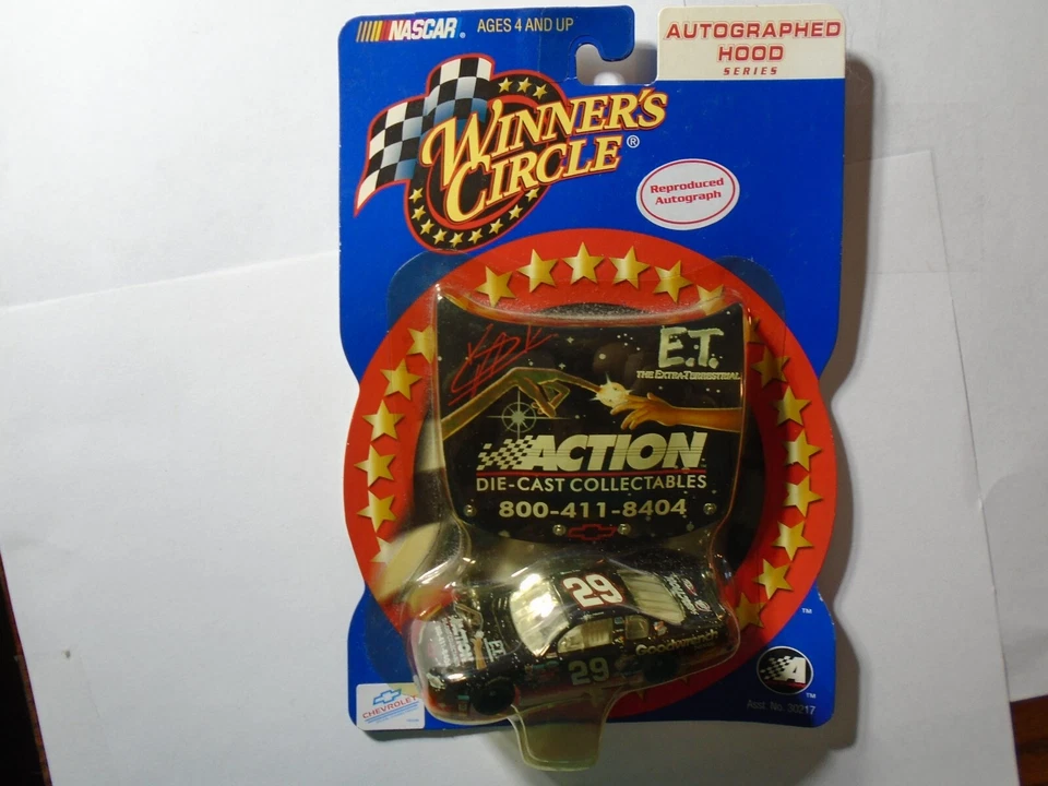 Kevin Harvick Winners Circle Die Cast Stockcar 2002 - Autographed Hood Series