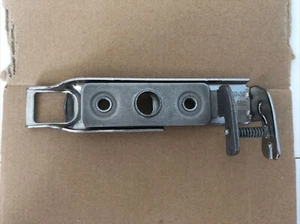Neu Motorhaubenschloss Mercedes Sprinter Vito VW Crafter A9067500450 - Bild 1 von 2