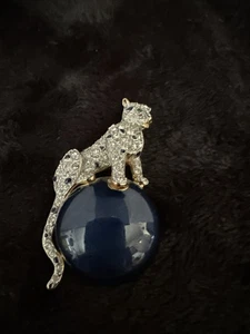 Broche de pantera réplica duquesa de Windsor 1987 CAROLEE de colección - Imagen 1 de 8