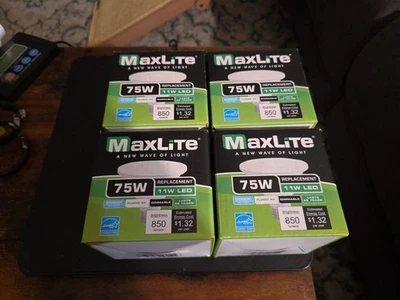 NIB - (4)  MaxLite 75W LED Replacement Flood 40° Bulb 5000K PAR30 , E26 Base  - Image 1 of 3