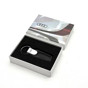 Porte-clés Audi en cuir avec coffret cadeau - Porte-clés emblème métal premium - Photo 1 sur 6