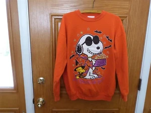 VINTAGE Peanuts Halloween Sweatshirt NOVEL TEEZ Joe Trick or Treat Snoopy LG EUC - Picture 1 of 9