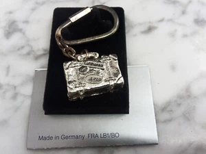 Mini llavero de metal vintage Berlin Lufthansa hecho I en Alemania para equipaje - Imagen 1 de 6