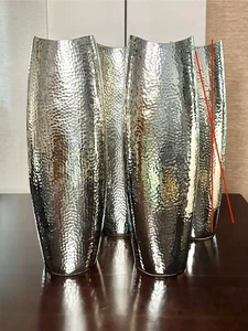Hohe Design Vase, Aluminium gehämmert, 52 cm, 3 x vorhanden, Neu / B-Ware - Bild 1 von 10