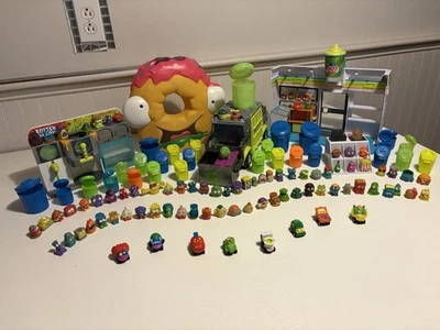 Lote de 79 caminhões de lixo Grossery Gang prata Yucky Mart Mushy Slushy - Imagem 1 de 4