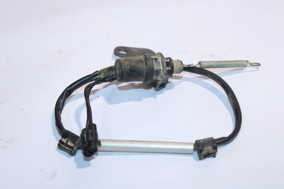 Interruptor sensor freno trasero Yamaha Yfz450 Yfz 450 2004-2009 5TG-82530-10-00 Foto 1 de 4