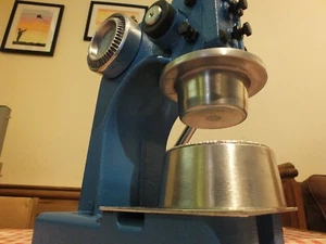 Commercial Catering Meat Pork Pie Food Processing Bakery Machine & Foils - Picture 1 of 11