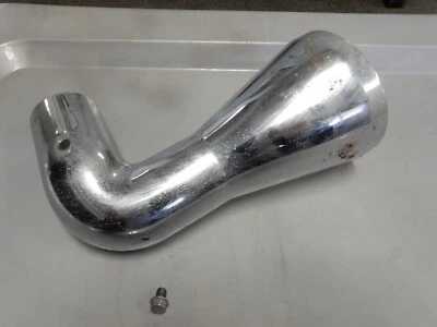 Cubierta del tubo de escape trasero izquierdo compatible con: Kawasaki 99-00 VN1500 Vulcan Nomad 49107-1158 Foto 1 de 4