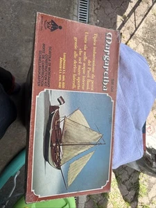 Tris Margaretha Vintage Wooden Kit SM 108 New - Picture 1 of 4