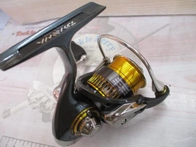 Daiwa 16 Certate 1003 Spinning Reel gear 4.8 fishing sports outdoor leisure - Image 1 of 4