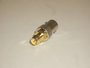 CONECTOR ADAPTADOR MGS 8506 POLARIDAD INVERSA RP-SMA-MUJER A BNC-MUJER - Imagen 1 de 3