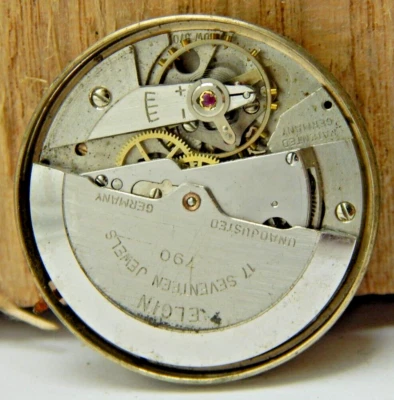 Vintage Elgin 790 17 jewel Automatic men's wrist watch movement with dial & stem - Image 1 of 4