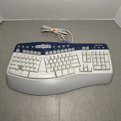 Microsoft Natural MultiMedia Keyboard, 1.0A PS2/USB Ergonomic RT9470 - READ - Image 1 of 4