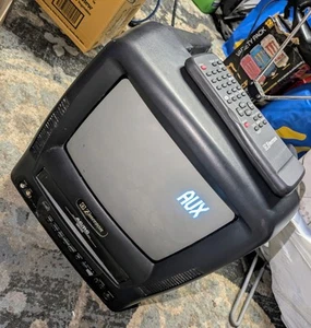 Emerson TV-VCR CRT Combo AC/DC 9 inch Color VHS HQ EWC0903 Gaming TV With Remote - Picture 1 of 6