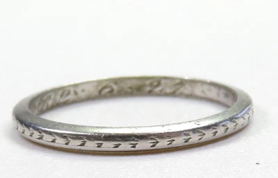 Antique Platinum 1920's Wedding Band DTD 6-27 Ring Size 6.25 UK-M 1.85MM Wide - Image 1 of 4