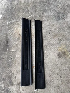 2015 - 2023 FORD MUSTANG RIGHT LEFT SIDE DOOR SILL PLATE TRIM PANEL OEM SET - Picture 1 of 4