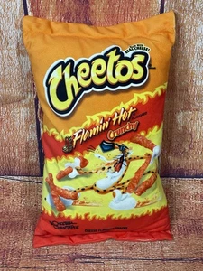Almohada CHEETOS Flamin' Hot Chester Cheetah 18x9 - Imagen 1 de 6