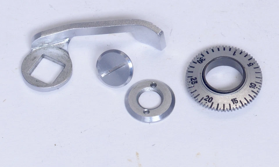 EXAKTA Varex IIb Película Avanzada Manivela Contador De Colección SLR Cámara Piezas Foto 1 de 1