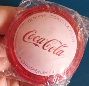 Genuine Coca-Cola Yo-Yo Championship Red Outer and White Inner Original Wrapping - Picture 1 of 5