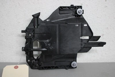 2014 2015 2016 2017 2018 PORSCHE CAYMAN BOXTER LEFT HEADLIGHT MOUNTING BRACKET - Image 1 of 3