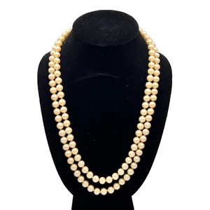 Collar de perlas para mujer imitación crema doble hilo filigrana cierre de ley 22 pulgadas - Imagen 1 de 10