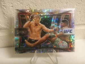 2021 Panini Select UFC Premier Level Disco Prizm Alexander Volkov #157 - Picture 1 of 4