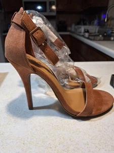 Women's High Heel Shoes - Picture 1 of 2
