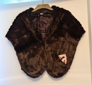 Vintage 1940's fur stole shawl wrap , with pockets and original box - Picture 1 of 7