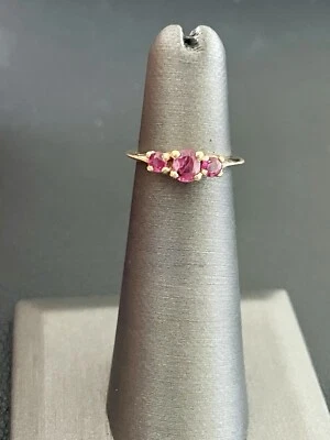 14k Yellow Gold 0.75ct Three Stone Ruby Ring (A29) - Image 1 of 4